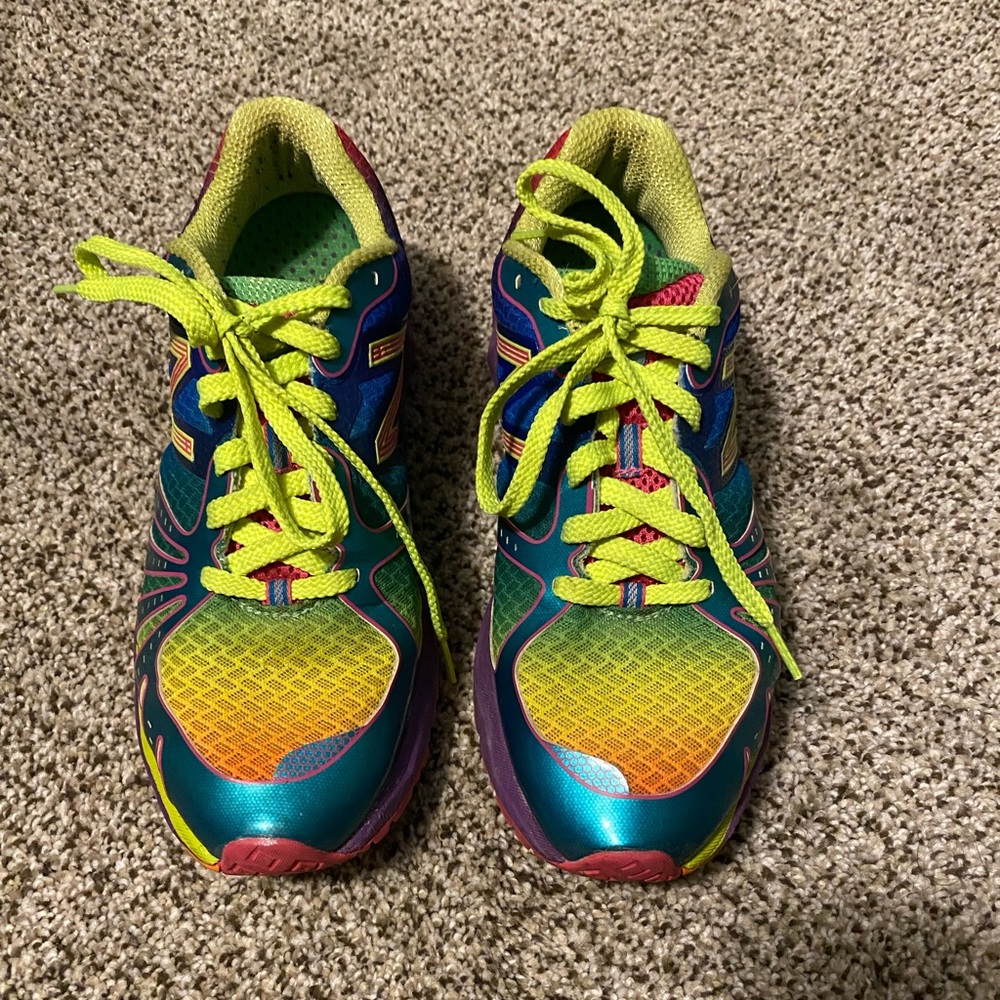 Women’s New Balance Barringer Size 9